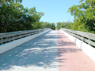 trail to the beach on Lover's Key, Florida